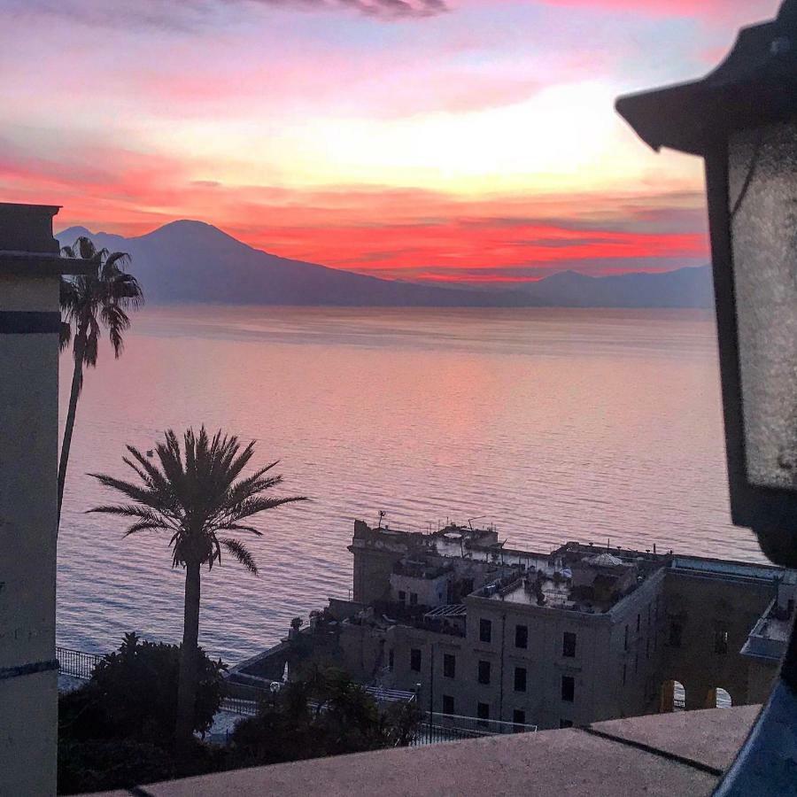 ホテル Casa Annamaria ナポリ エクステリア 写真