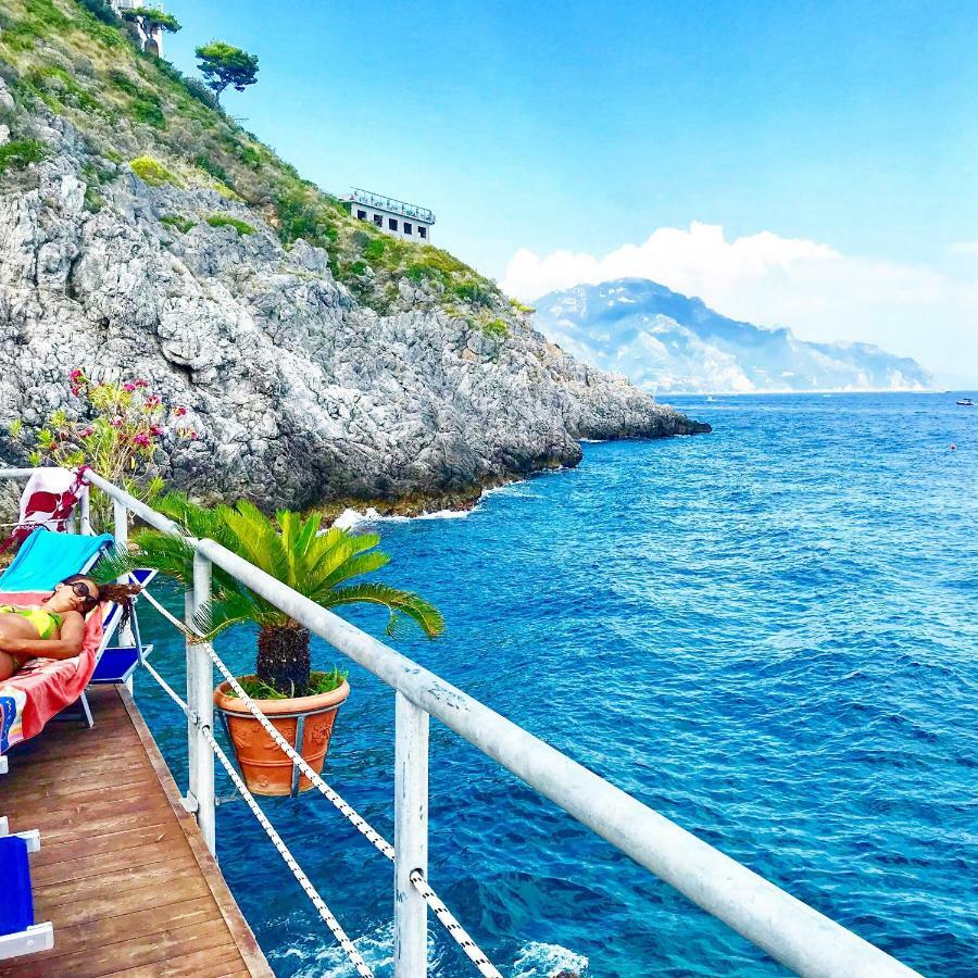 ホテル Casa Annamaria ナポリ エクステリア 写真